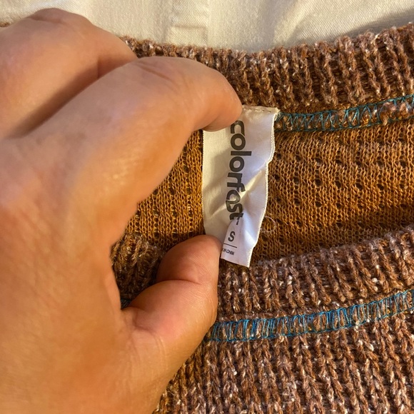 Colorfast 3/4 sleeve sweater - Picture 2 of 3